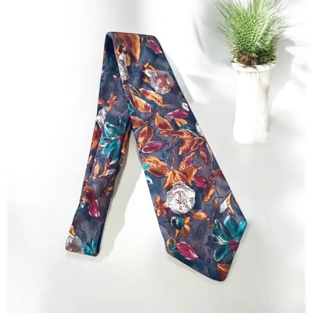 RALPH LAUREN Tie VINTAGE  Gray Floral Polo SILK EUC FAST SHIPPING 999-13
